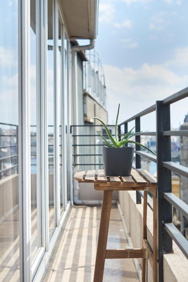 Briva Apartment Истанбул Екстериор снимка