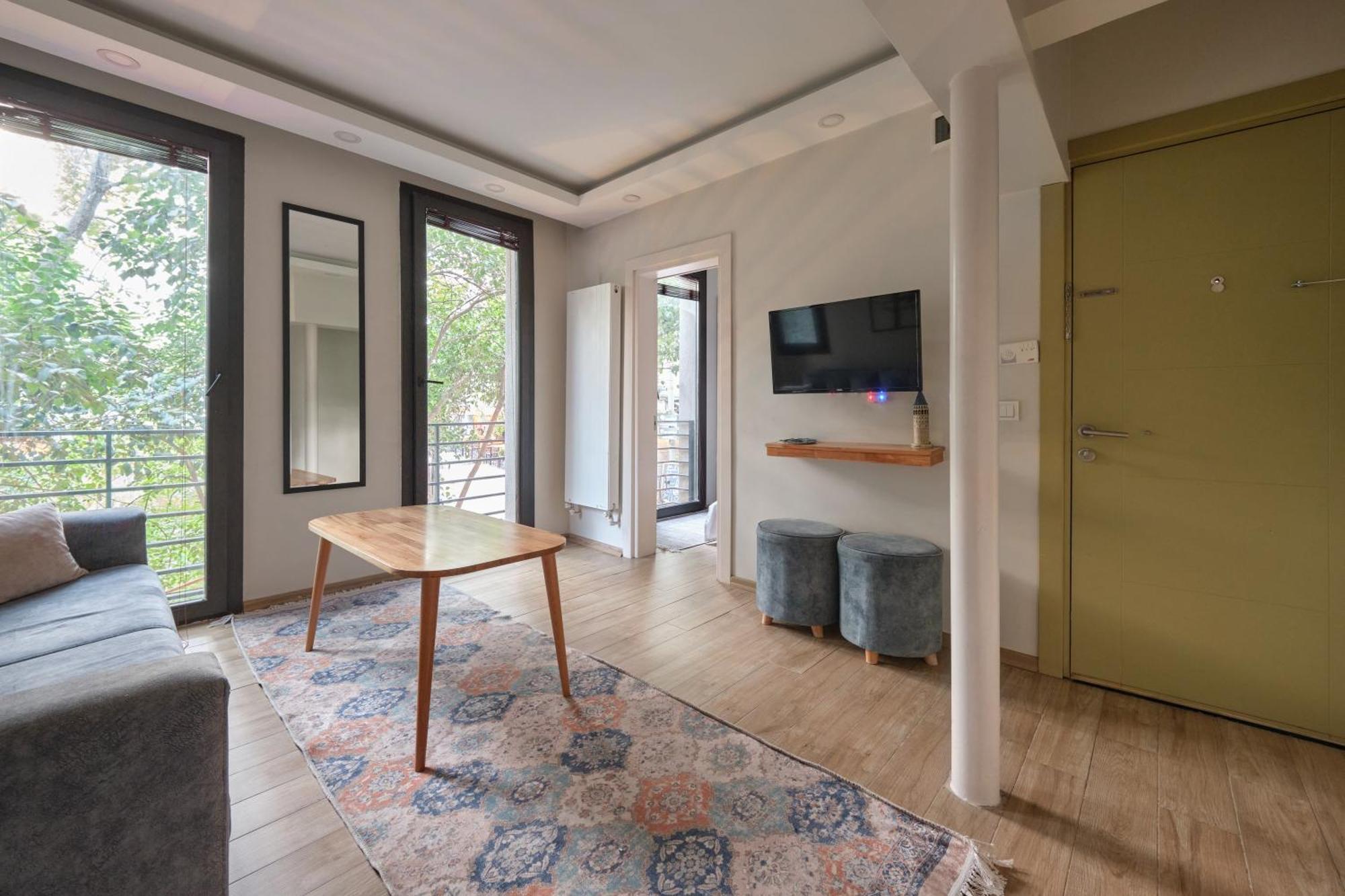 Briva Apartment Истанбул Екстериор снимка